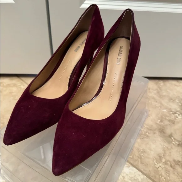 Gianni Bini Burgundy, Suede Heels - Picture 1 of 6